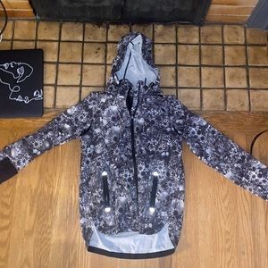 Lululemon jacket with zipable hoodie